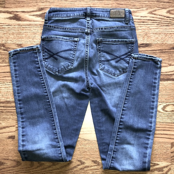 Aeropostale Junior/Girls High Waisted Jegging Style Jeans - Picture 3 of 6